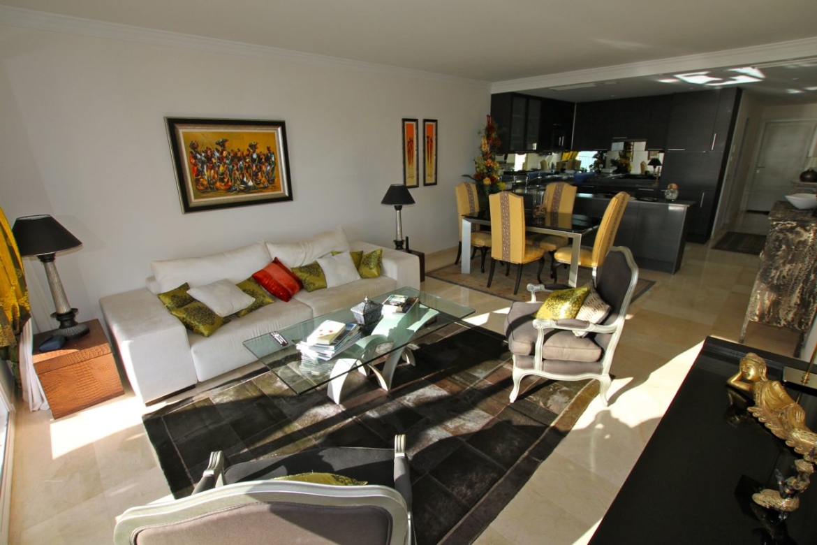 Property-for-sale-apartment-silverpoint-portals-2.jpg